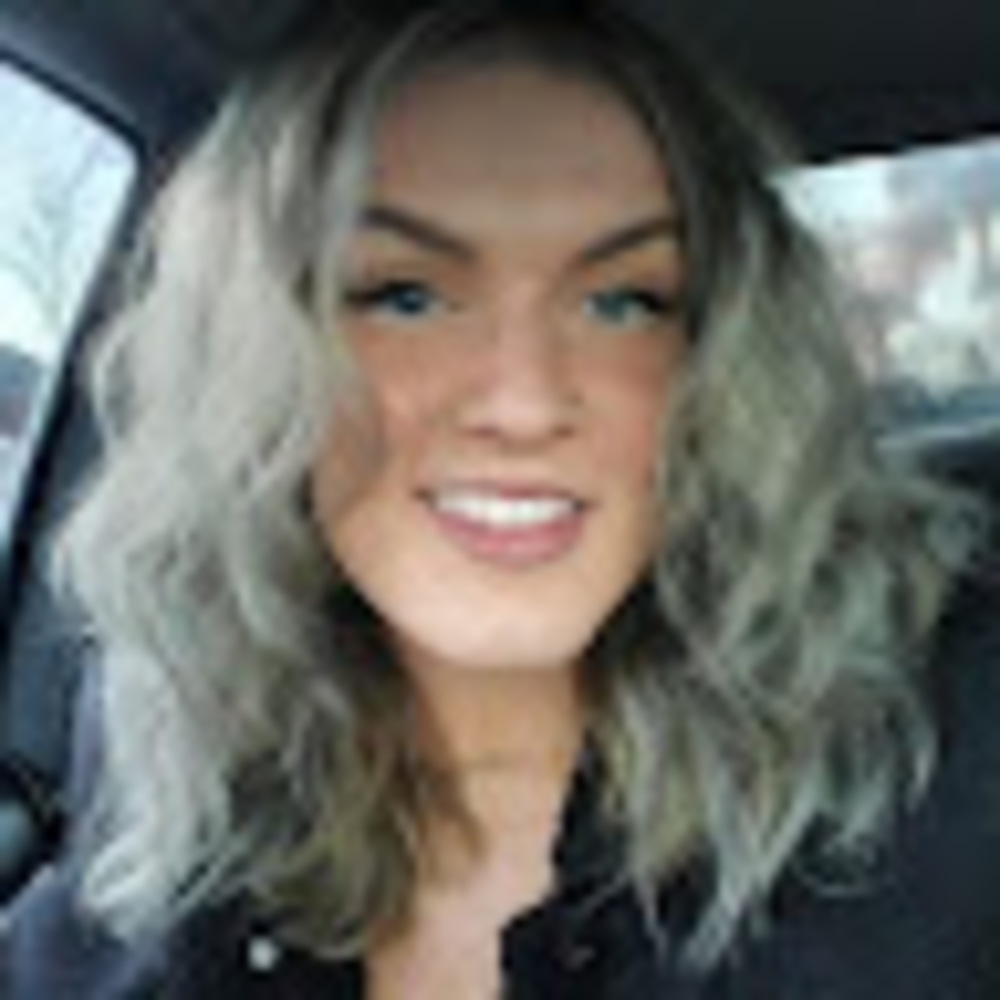 Meet your Posher, Lauren